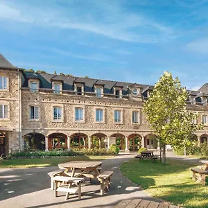 https://oustal-pont-les-bains.midi-pyreneeshotels.com